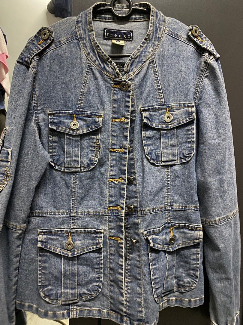 Denim Jacket (Category: Coats, Jackets and Outerwear) located in Johor Bahru. Submitted by nadiaaliah (Listing ID 1297270170, Image 1). Description: .