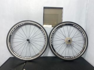 Ferrino Angel Wheelset (Fulcrum Racing quattro Lg decals only) || For sale!