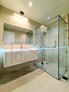 (Category: ) located in . Submitted by marciano.windoors (Listing ID 1297243552, Image 1). Description: .