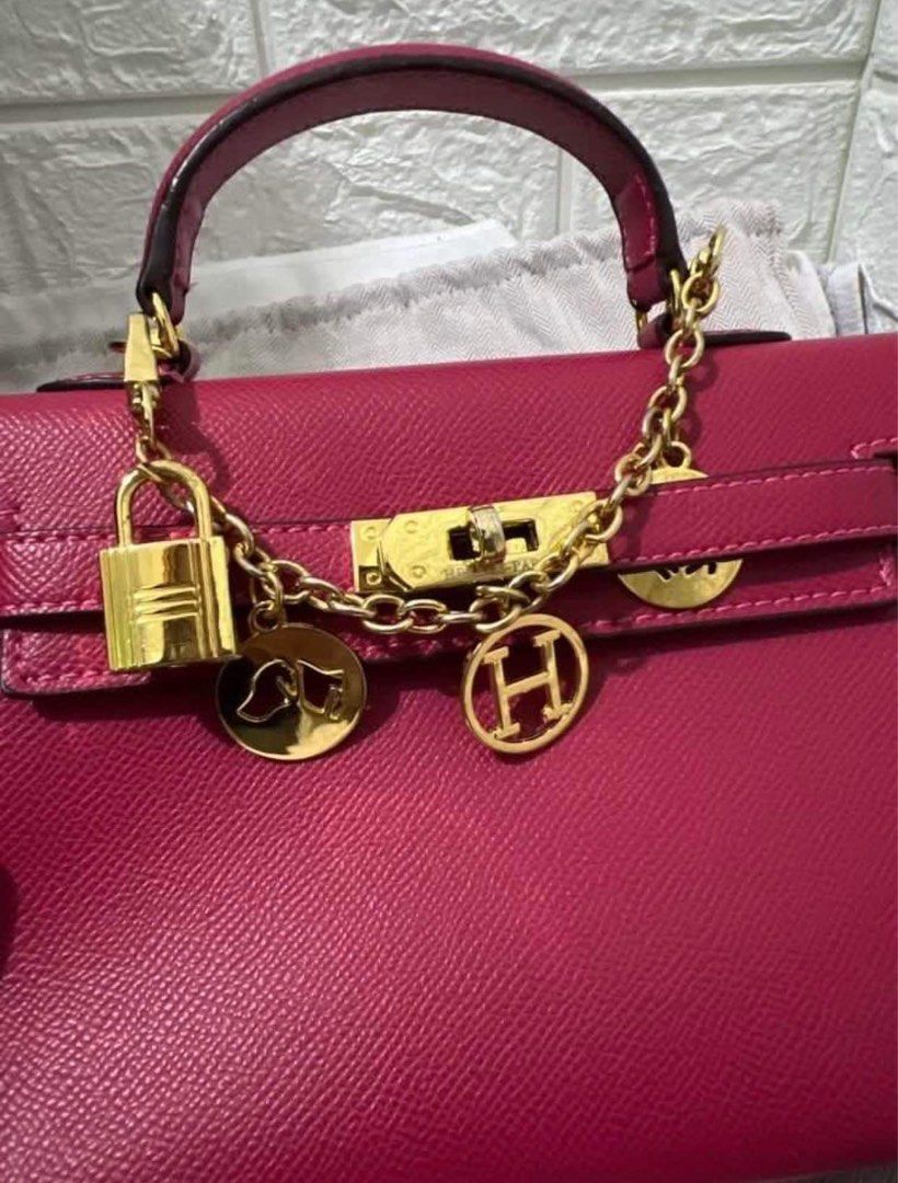 Fushia Pink Kelly bag (Category: Luxury Bags & Wallets) located in Lucena. Submitted by fashioncult.ph (Listing ID 1297306906, Image 2). Description: Fushia Pink Kelly bag 👉🏻low ballers will automatically blocked 👉🏻shipping fee shouldered by the buyer 👉🏻MOP: BDO/GCASH 👉🏻MOD: JRS express/LBC.