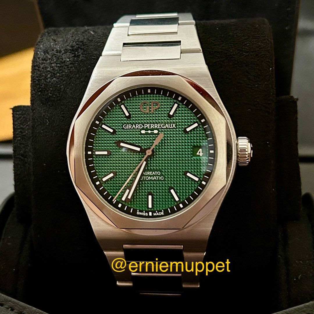 Girard-Perregaux Laureato Green dial, Men's Fashion, Watches
