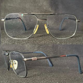GIVENCHY    Titan-p frame Japan  Vintage Eyeglasses