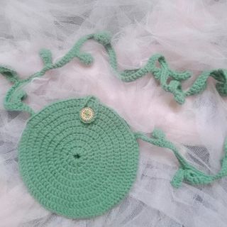 (Category: ) located in . Submitted by your.unique.finds (Listing ID 1297265049, Image 1). Description: .