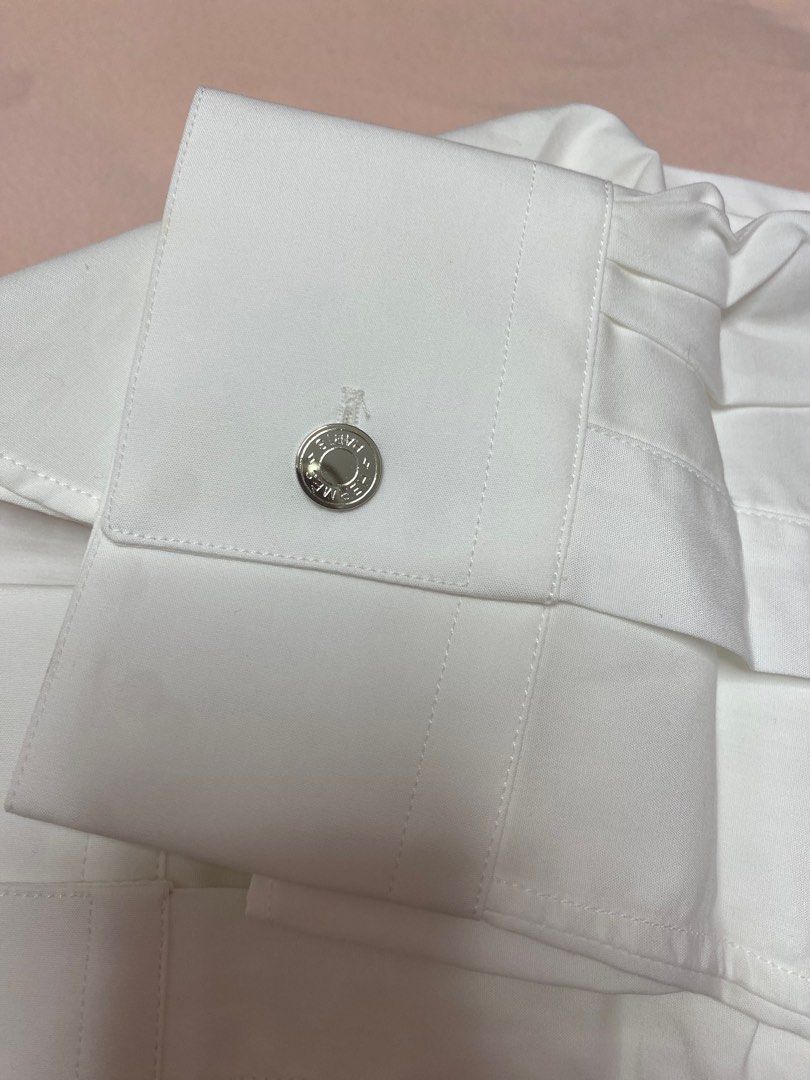 Hermes shirt （分類：T-shirt）位於 Hong Kong。 由 cherrycharlene 提交（商品編號 1297352734，圖片 3）。簡介： 100% new and real 男/女可穿。
