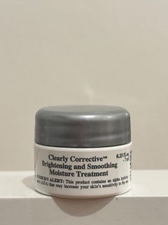 Kiehl’s Clearly Corrective brightening and smoothing moisture treatment
