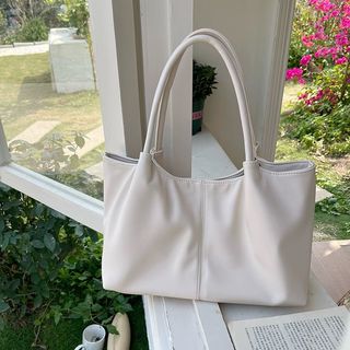 (Category: ) located in . Submitted by mostlybrandnewclothes (Listing ID 1297304206, Image 1). Description: .