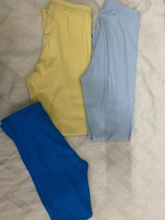(Category: ) located in . Submitted by bigwardrobeee_ (Listing ID 1297305238, Image 1). Description: .