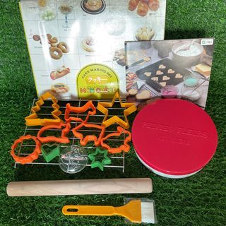 B3 Mon Chere Cake Pastry Making Set with Gift Box and Engrave Markings . Plastic Cookie Cutter 9pcs, Pastry Baking Brush, Wood Rolling Pin, Petite Fleurs Plastic Container, Cooling Rack Japanese Recipe Book - P599.00