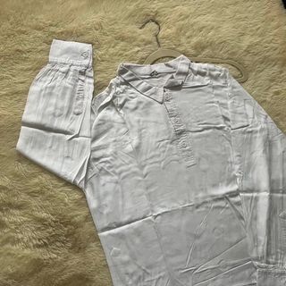 (Kategori: ) berada di . Dikirim oleh helloayyi (ID iklan 1297254674, Gambar 1). Deskripsi: .