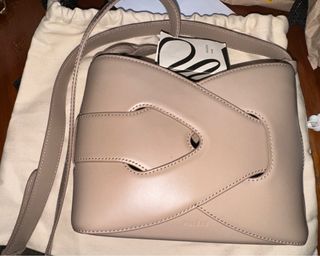 (Category: ) located in . Submitted by criselli (Listing ID 1297259082, Image 1). Description: .