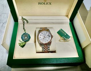 (Category: ) located in . Submitted by watchhoarder (Listing ID 1297350728, Image 1). Description: .