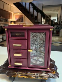 Rosier vintage Musical Jewelry Box