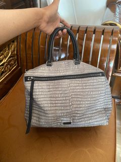 (Kategori: ) berada di . Dikirim oleh ulprelovedbag (ID iklan 1297248284, Gambar 1). Deskripsi: .