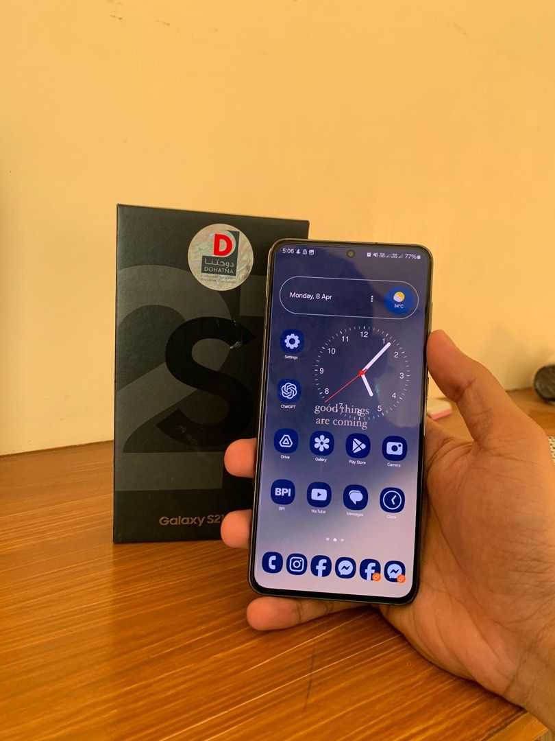SAMSUNG GALAXY S21 5G (8/256) (Category: Samsung) located in Batangas. Submitted by jedeclutters (Listing ID 1297310638, Image 1). Description: NO ISSUES 8/256 GB 5G 8K VIDEO RECORDING 4000 MAH BATTERY ANY SIM NO SCREEN ISSUES SMOOTH .