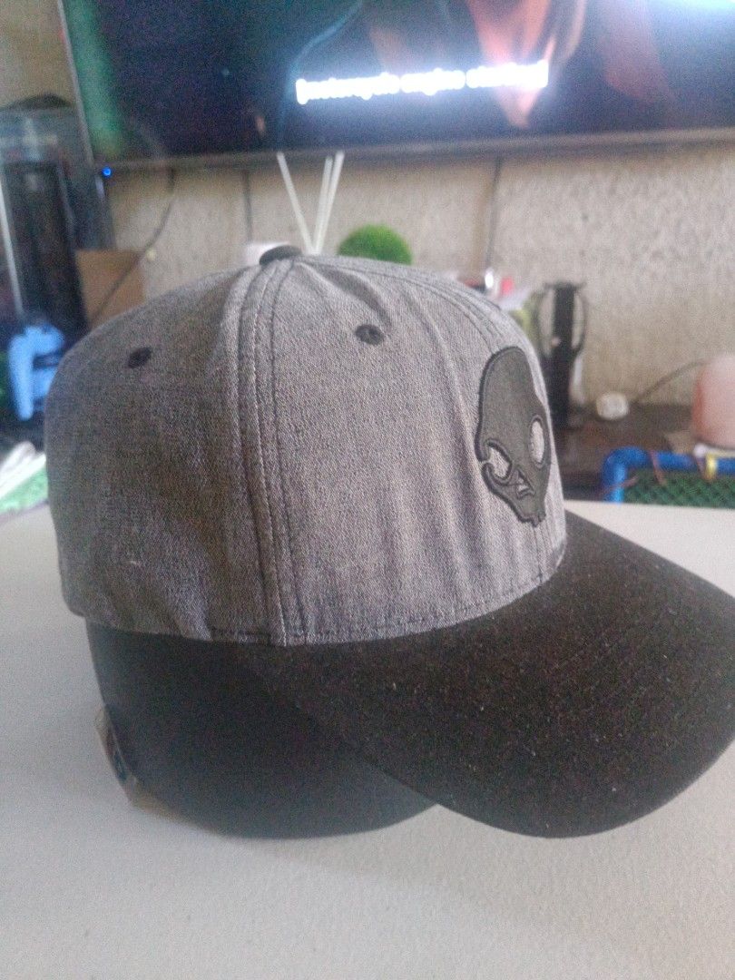 Skull Candy Cap (Category: Caps & Hats) located in Manila. Submitted by choqee21 (Listing ID 1297261893, Image 3). Description: skull candy cap size large to xl. Please manage expectations. check detailed pics.