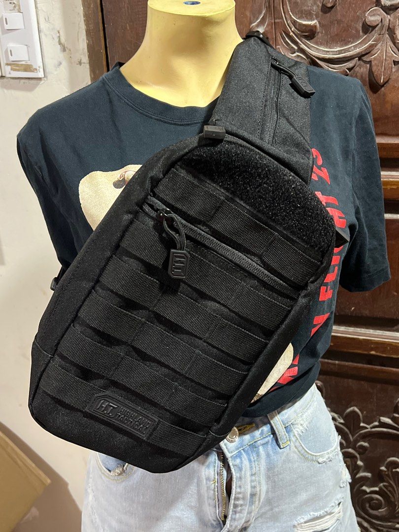 Tactical bag original (Category: Belt bags, Clutches and Pouches) located in Manila. Submitted by catrionax05 (Listing ID 1297287125, Image 1). Description: Guaranteed orig . Unused / from Us package.