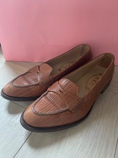 Tods loafers women’s sz 36.5 us