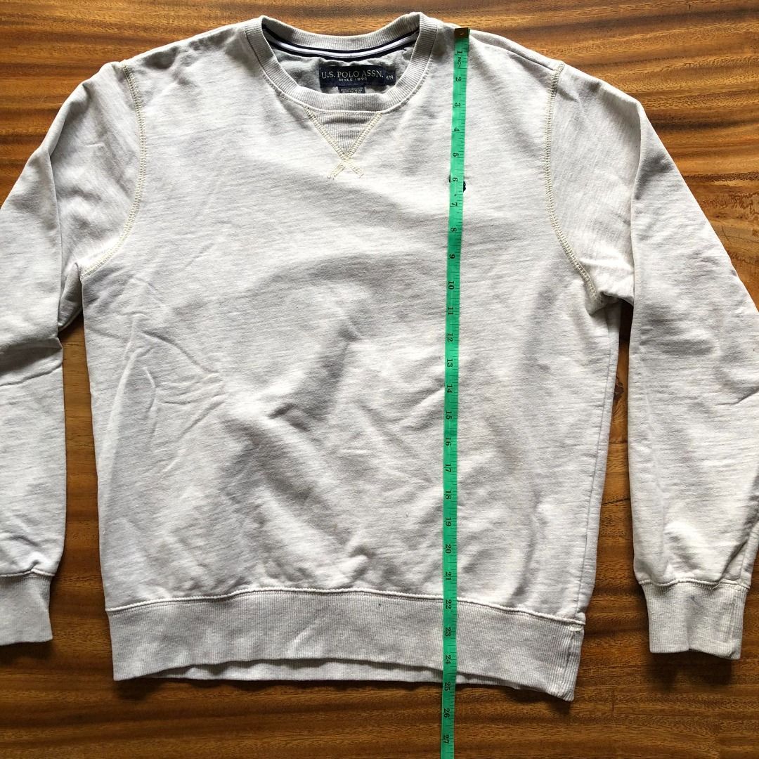 USPA US Polo Association Pullover Sweater Jacket (Category: Coats, Jackets and Outerwear) located in Pasig City. Submitted by maplemart (Listing ID 1297298095, Image 2). Description: USPA US Polo Association Pullover Sweater Jacket • 21 x 24 (Great for cropped-fit lovers) Measurements shown in the pictures • Tagged as M • Shipping via J&T at buyer's expense • Colors in the pictures may differ from actual colors due to camera and lighting Prices a