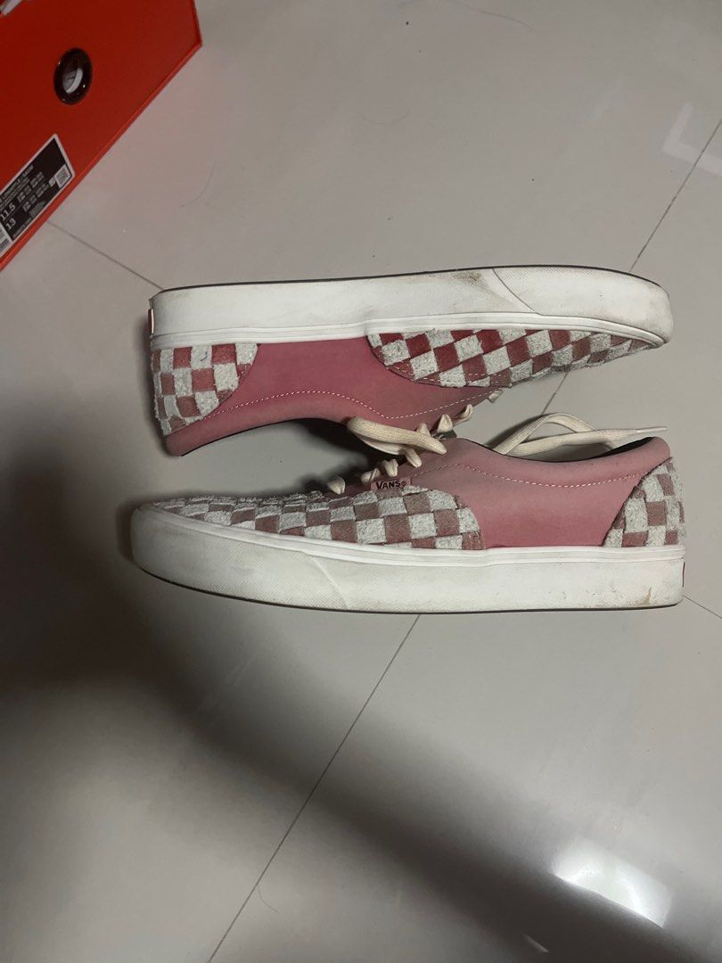 Vans era comfycush red 2025