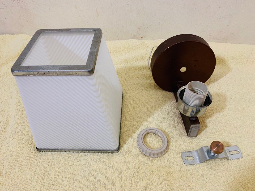 Wall Light (Category: Lighting) located in Kuala Lumpur. Submitted by tokyed (Listing ID 1297277585, Image 3). Description: Pre-love wall light 1 new in box 2 used in good condition Complate bracket etc Bulb included Prefer cod/collect Postage dfod (Not responsible for damage) P/s: pls text me for confirmation.
