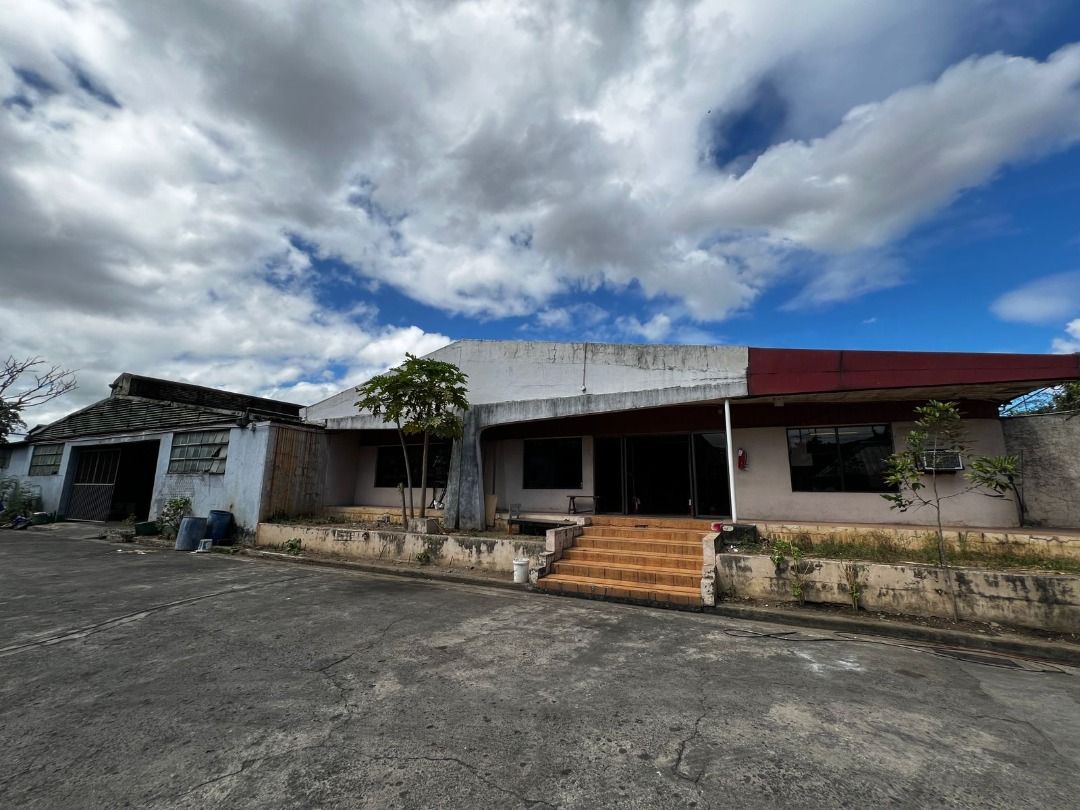 Warehouse for Rent or Pasig Ortigas Cainta Rizal (Category: Commercial) located in Manila. Submitted by joseph_perez (Listing ID 1297250285, Image 2). Description: For Rent Warehouse A = 3,115 sqm B= 2,975 sqm with office with barracks AMMENITIES. - gated property 24 hr securty provision for power and water supply exisiting steel rack whichever comes first, sale or lease exactly 5 min away from Tiendesitas without traffic 1km away from Ortigas Av