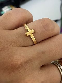 18k Authentic Tiffany & Co. T1 Ring