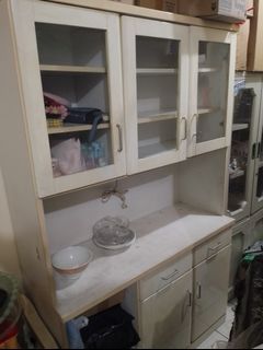 3 Door Kitchen cabinet
