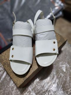 7Soles World Balance Sandals White size 6 women