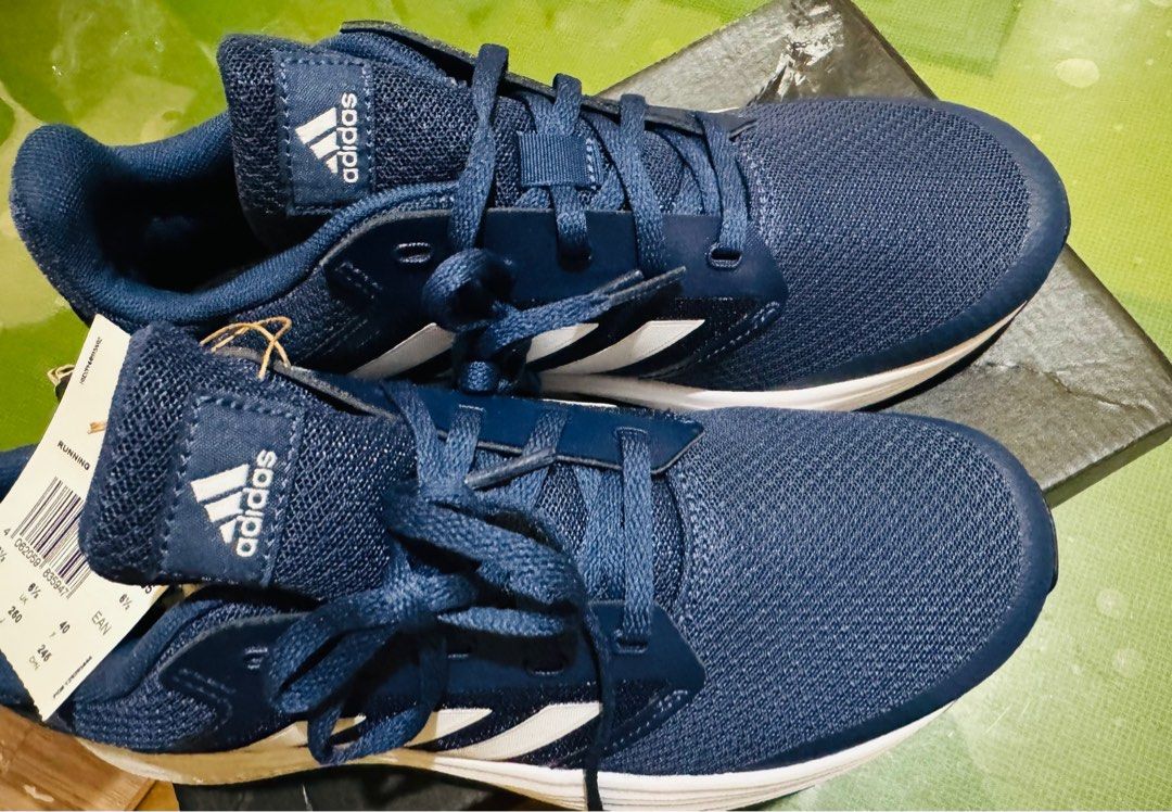 Adidas Galaxy 5 for Men, US 7, 25 cm (Category: Sneakers) located in Pasig City. Submitted by chewp (Listing ID 1297425843, Image 3). Description: Running shoes, color blue, 25 cm.