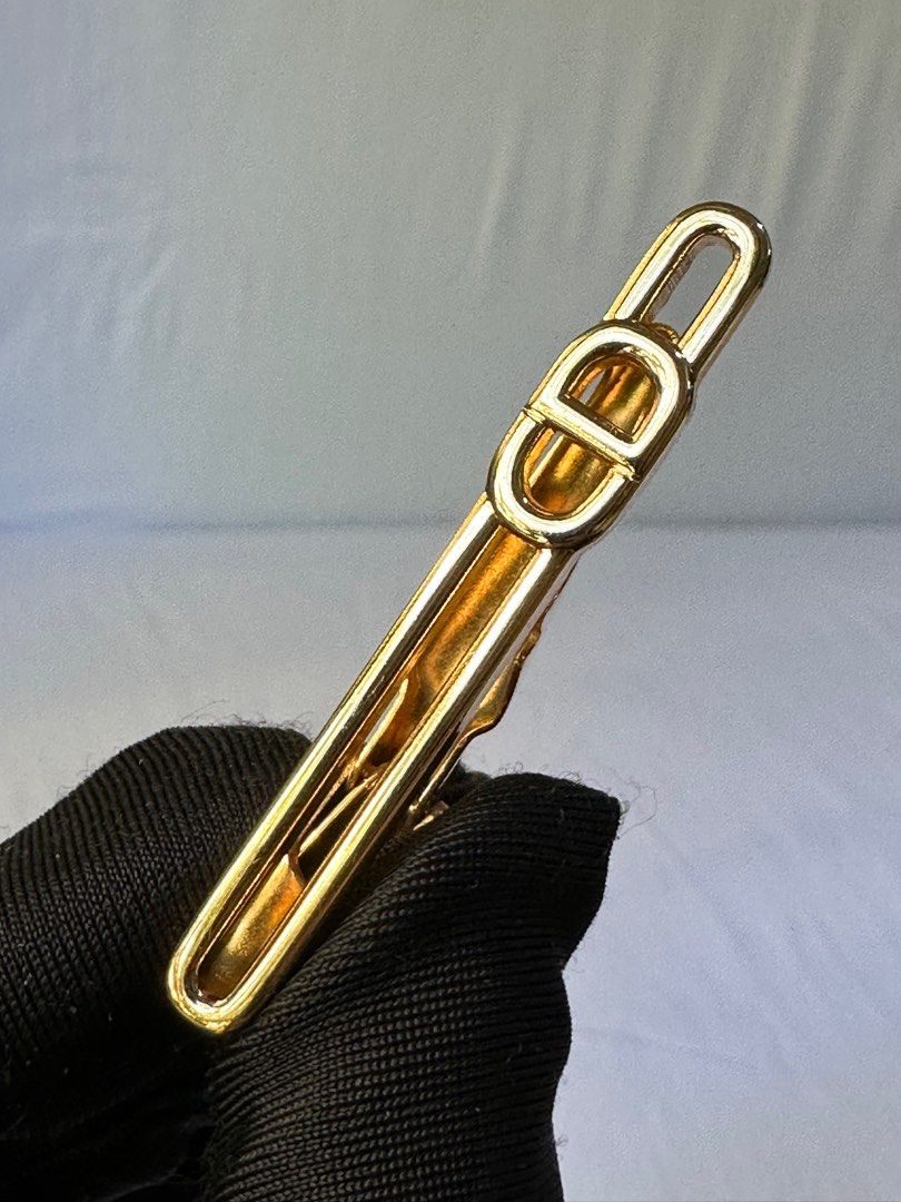 Authentic DIOR Necktie Pin (Category: Luxury Accessories) located in Santa Rosa. Submitted by brandieshoppe (Listing ID 1297470480, Image 2). Description: ✅ Authentic / Original Preloved ✅ From Japan Auction ✅ Moneyback Guaranteed If Proven Fake ✅ In Excellent Condition ✅ Message Us For More Details. *Open Also for Layaway Terms.