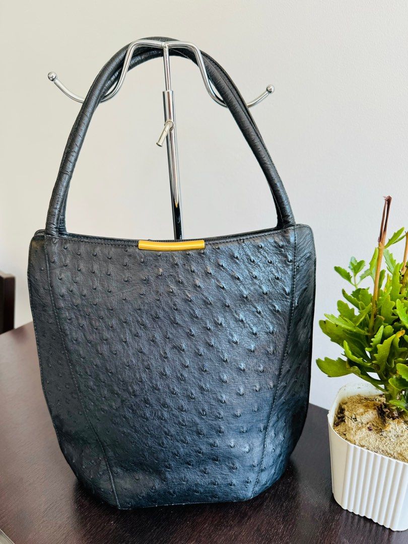 Authentic Ostrich Leather hobo bag (Category: Luxury Bags & Wallets) located in San Pedro. Submitted by ely.c. (Listing ID 1297412341, Image 1). Description: Authentic Ostrich leather hobo bag 🥀 Rank AB condition 🥀 Medium size ostrich leather bag 🥀 Buyer will shoulder shipping fee 🥀 LP posted .
