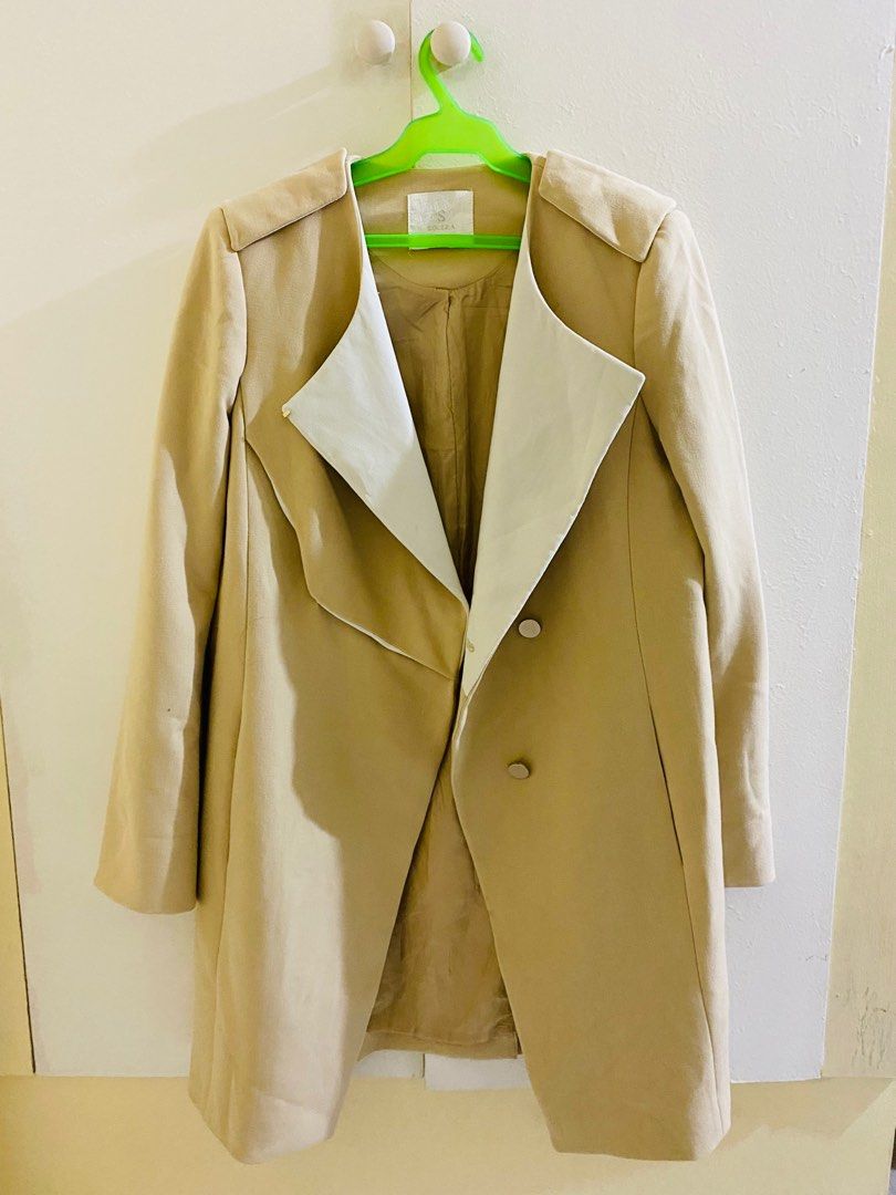 Beige coat (Category: Coats, Jackets and Outerwear) located in Manila. Submitted by macmb (Listing ID 1297496619, Image 1). Description: Good as new used only once Size: Small to Medium Location: Ayala Triangle Gardens.