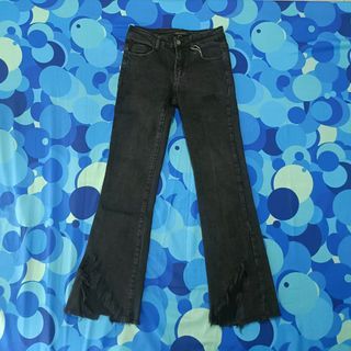 black flyer pants size 28-30 length 37 stretchy
