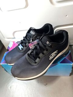 (Category: ) located in . Submitted by Shoeaholics_8 (Listing ID 1297428713, Image 1). Description: .