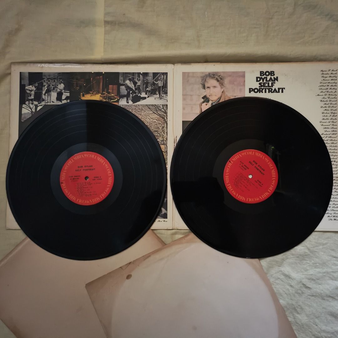 BOB DYLAN (Self Portrait) LP (Category: Vinyls) located in Cebu City. Submitted by timeless_treasure79 (Listing ID 1297399433, Image 3). Description: BOB DYLAN (Self Portrait) LP Price: 895php Genre: Folk Pressing: US Record/Cover: G/VG+++ Item Code: BKW More records and details in the link!!! Click the link!!! Link 01 https://docs.google.com/spreadsheets/d/1tK_CVygz-XCbMDPK8aKunp4ohMqUv_v2TIaoK-7kSxE/edit?usp=sharing Link 02 https://docs.google.