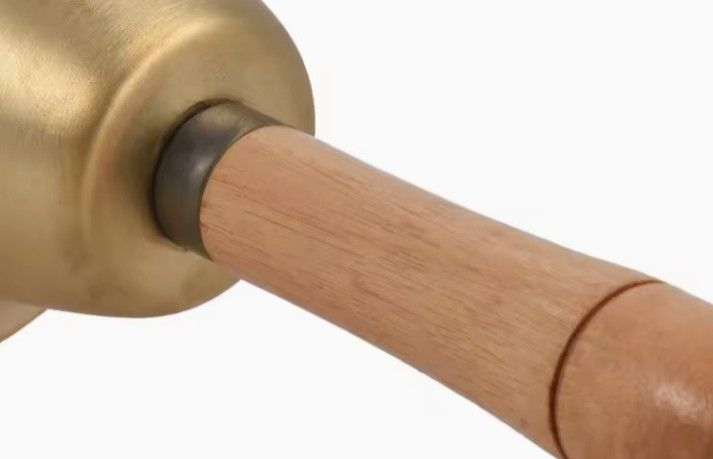 Brass bell (Category: Musical Instruments) located in Taytay. Submitted by joselaquino (Listing ID 1297445534, Image 3). Description: brandnew brass bell.