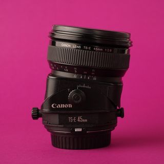 Canon TSE 45mm f2.8 tilt shift dslr lens