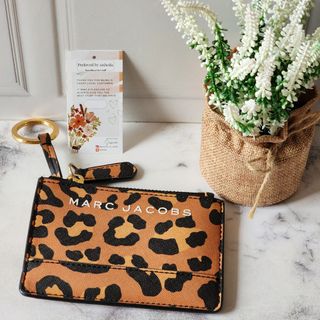 (Kategori: ) berada di . Dikirim oleh sisheila_prelovedstore (ID iklan 1297428547, Gambar 1). Deskripsi: .