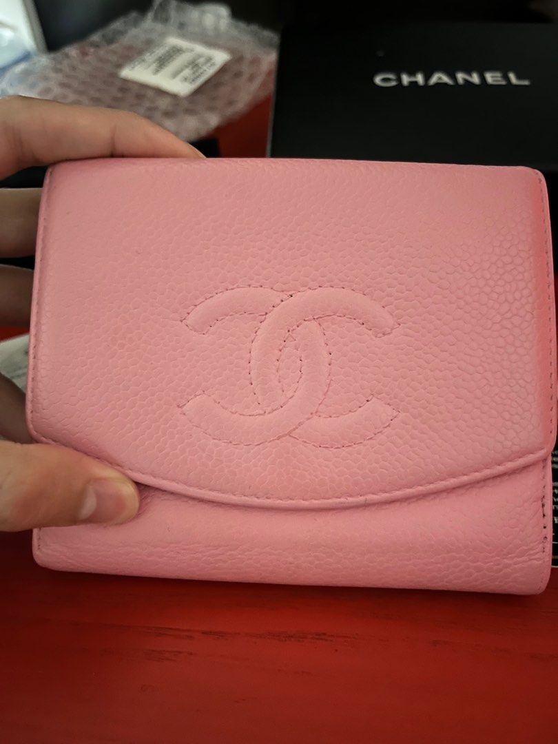 Authentic W Hook Caviar Chanel Wallet (Category: Luxury Bags & Wallets) located in Muntinlupa City. Submitted by alsthings (Listing ID 1297431028, Image 1). Description: Inclusions: box, cloth, care cards, authenticity card, holo intact. A similar style is still being sold for 20k with less inclusions (see last slide) Bought in Japan. Caviar leather. Only flaw I can see is the dirty coin slot which is expected since this is preloved. The folds in
