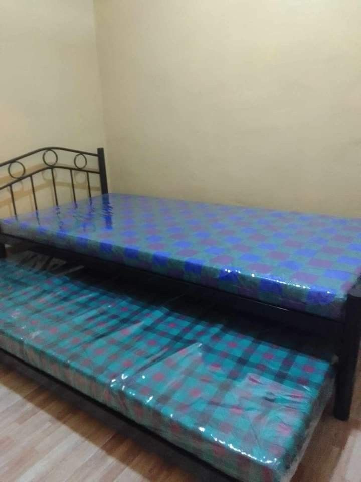 COD , SINGLE BED WITH PULLOUT WITH DURA FOAM (Category: Bed Frames & Mattresses) located in Manila. Submitted by jhengsellav (Listing ID 1297444573, Image 1). Description: PM FOR INTERESTED AVAILABLE ONHAND CASH ON DELIVERY /PICT UP! FREE STALLATION PARA HINDI HASSLE! ORDER NOW ! DELIVER LATER! BRAND NEW NOT SECOND HAND OPEN FOR BULK ORDER! WITH DISCOUNT!... DERRECT MESSAGE FOR INTERESTED THANK YOU KEEP SAFE ! 🙂☺️.