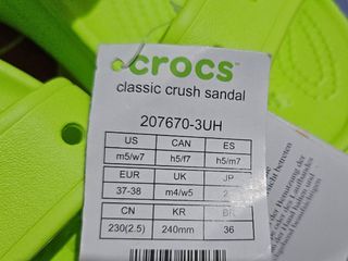 crocs classic crush sandal