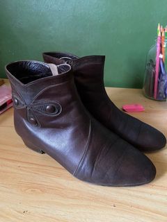 cute brown boots that is made in japan