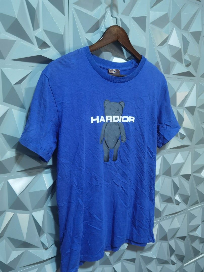 Dior tshirt hardior Luxury Apparel on Carousell