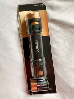 Duracell Flashlight 550 Lumen w/ Battery