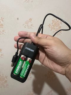 Eveready Rechargeable Mini Charger