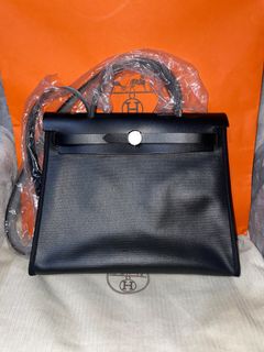 (Category: ) located in . Submitted by ajhpreloved (Listing ID 1297408436, Image 1). Description: .