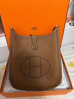 （分類：）位於 。 由 bbbbbbbbuy 提交（商品編號 1297519205，圖片 1）。簡介： 。