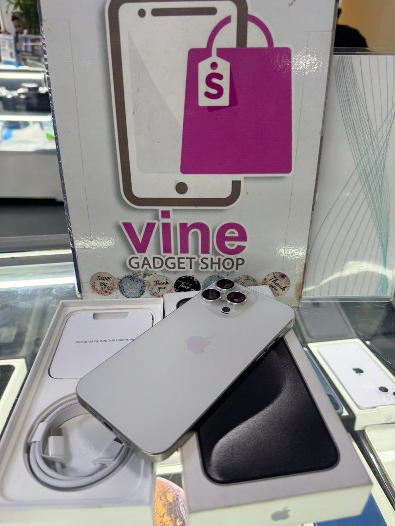 iphone 15 pro max 256gb dual sim good as new (Category: iPhone 15 Series) located in Cainta. Submitted by vine_gadget_shop (Listing ID 1297453592, Image 1). Description: iphone 15 pro max 256gb dual sim good as new hk variant warranty until december 2024 pick up store greenhills shopping center we accept trade in we accepy credit card and ggives installment we do cod and door to door we ship nationwide for fast transaction call 09277368323 look f
