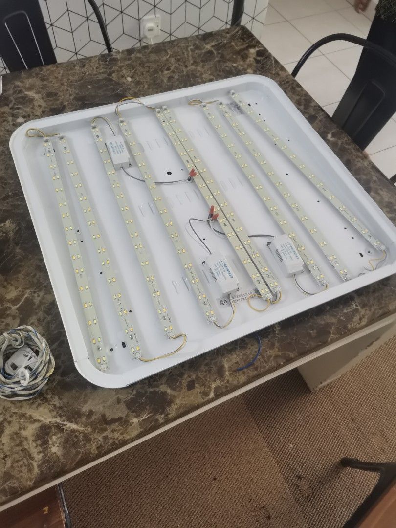 Led Ceiling light (Category: Lighting) located in Kuala Lumpur. Submitted by roguediegot (Listing ID 1297429986, Image 3). Description: 3 tone selectable bright Working condition Part of the led worn out. Can be replaced.