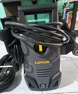 Lotus pressure washer